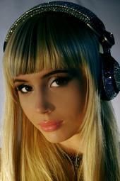 DJilor, lasati-i pe ceilalti sa zica - dj buni la noi in tara sunt ...optick chiar dak e - DJi buni, DJi rai